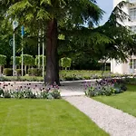 ホテル Waldorf Astoria - Trianon Palace