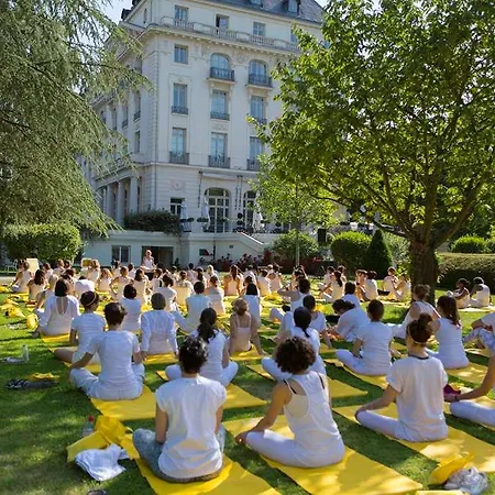 Station touristique Waldorf Astoria - Trianon Palace 5*