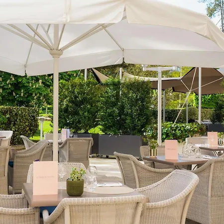 Station touristique Waldorf Astoria - Trianon Palace 5*