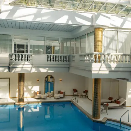 Station touristique Waldorf Astoria - Trianon Palace 5*