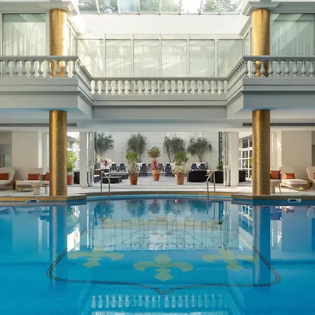 מלון Waldorf Astoria - Trianon Palace ורסאי