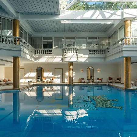 Waldorf Astoria - Trianon Palace מלון ורסאי