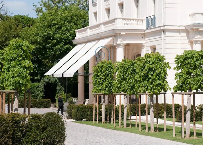 Waldorf Astoria - Trianon Palace Hotell 5*