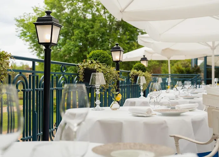 Waldorf Astoria - Trianon Palace 5* ורסאי