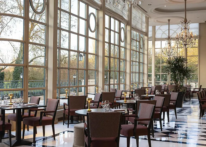 מלון Waldorf Astoria - Trianon Palace